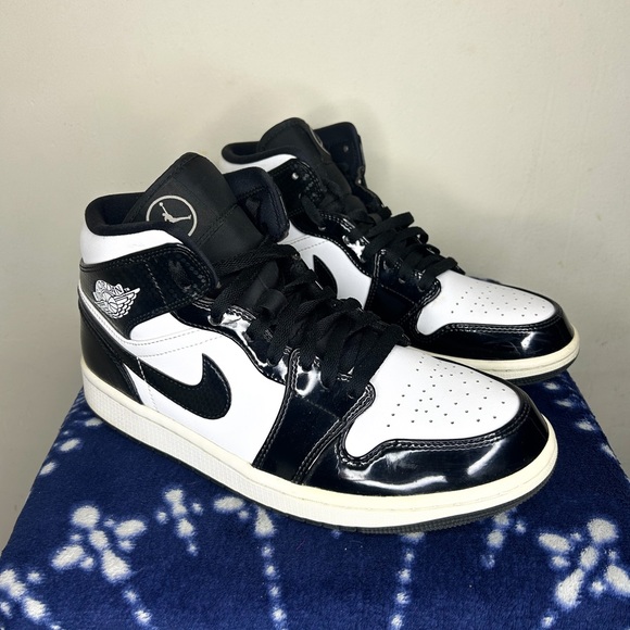 Air Jordan 1 Retro High ‘85 - Picture 2 of 3